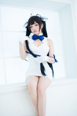Hestia Cosplay by Tomia 12