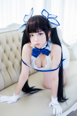 Hestia Cosplay by Tomia 17