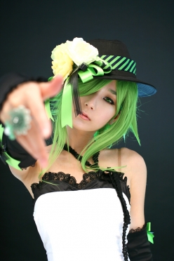 Vocaloid Gumi Camellia Cosplay by Ren 04