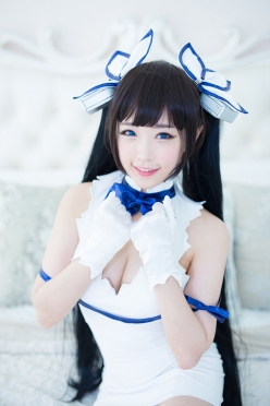 Hestia Cosplay by Tomia 04
