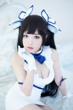 Hestia Cosplay by Tomia 06