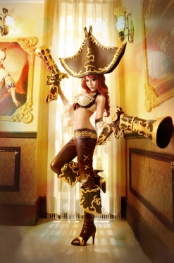 Miss Fortune Cosplay by Wang Hui Xin 03